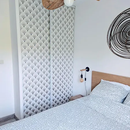 F2 Garage Box Wifi Terasse Clim Gare Fac Eco Richter *